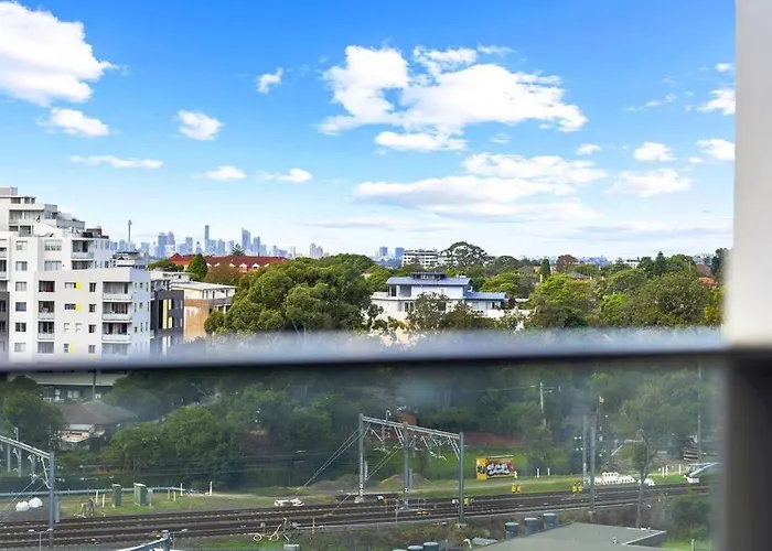 Spacious 2Bedroom Apt In Homebush