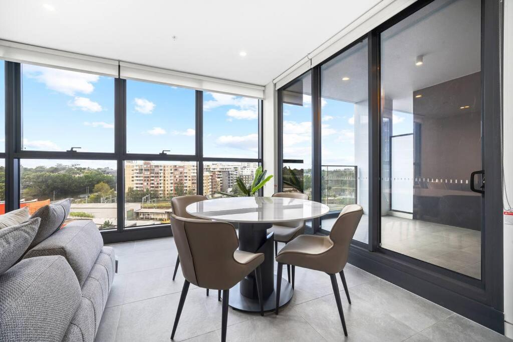 Apartment Spacious 2bedroom In Homebush *